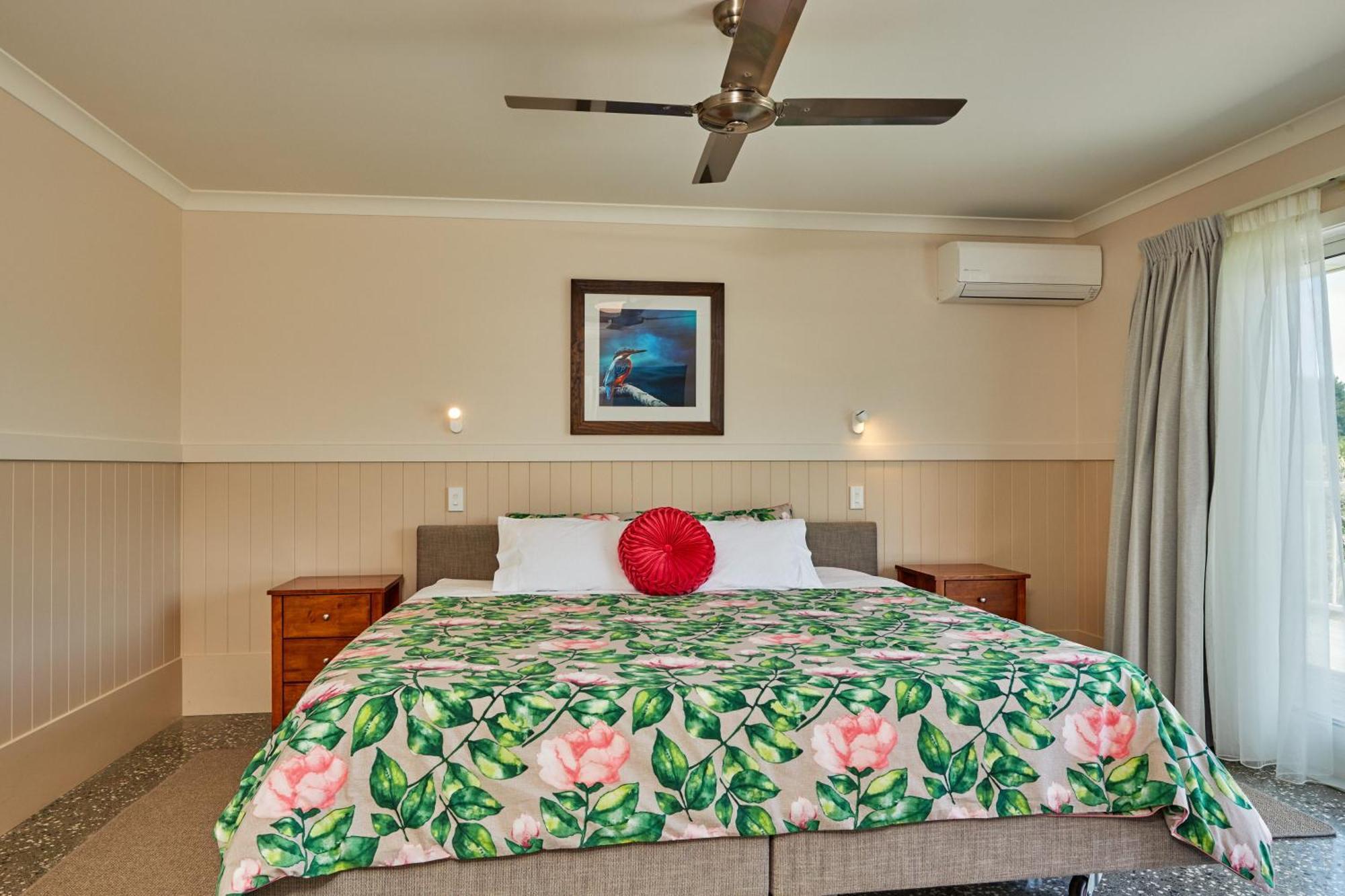 مبيت وإفطار كايكورا Kakatu Retreat الغرفة الصورة